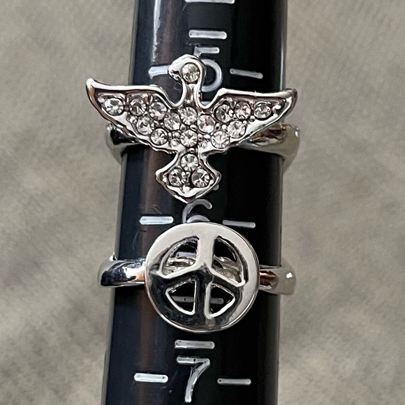 NWOT Unique Silver Pigeon & Peace Sign Bling Ring Size US 6 - Picture 4 of 8
